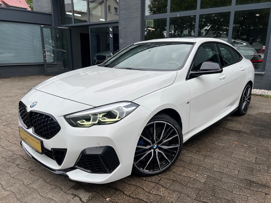 BMW M235