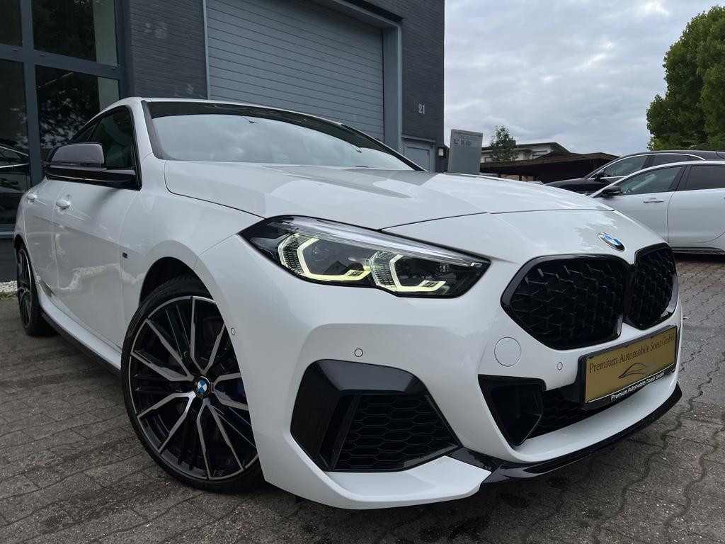 BMW M235