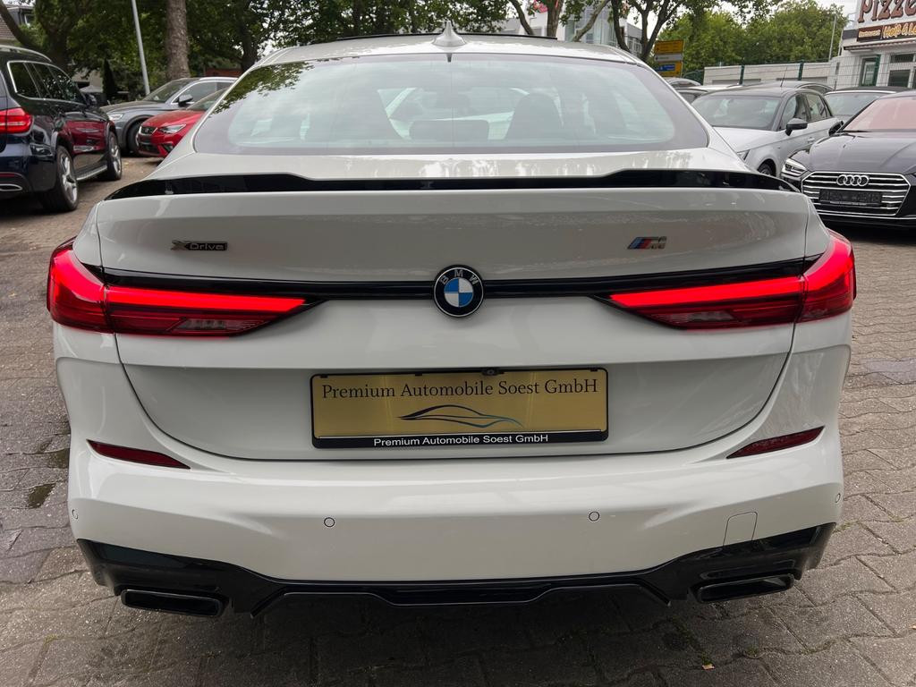 BMW M235