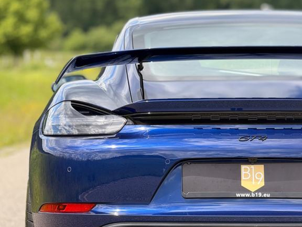 Porsche Cayman