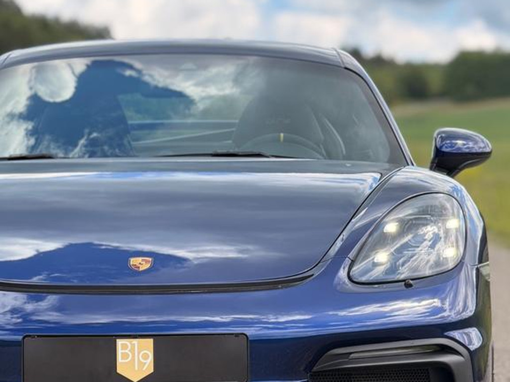 Porsche Cayman