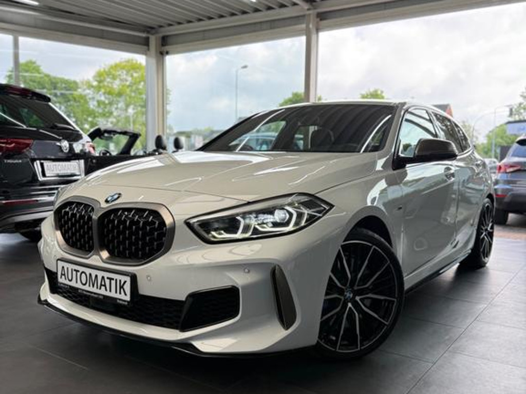 BMW 1 Serie 135 xDrive Sedan 135i