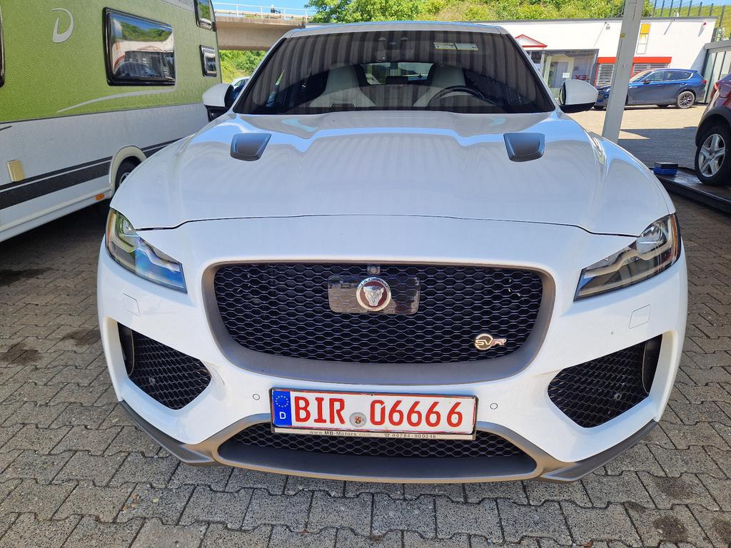 Jaguar F-Pace