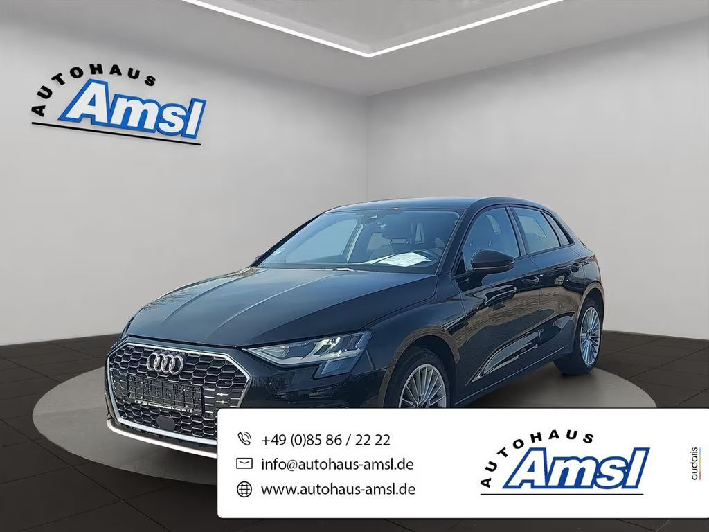 Audi A3 Sportback Sedan S-Line 35 TFSI