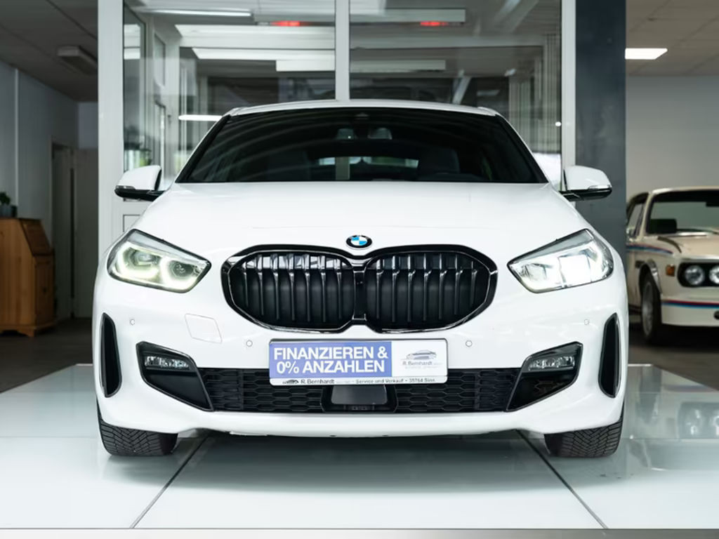 BMW 1 Serie 118 M-Sport Sedan 118i