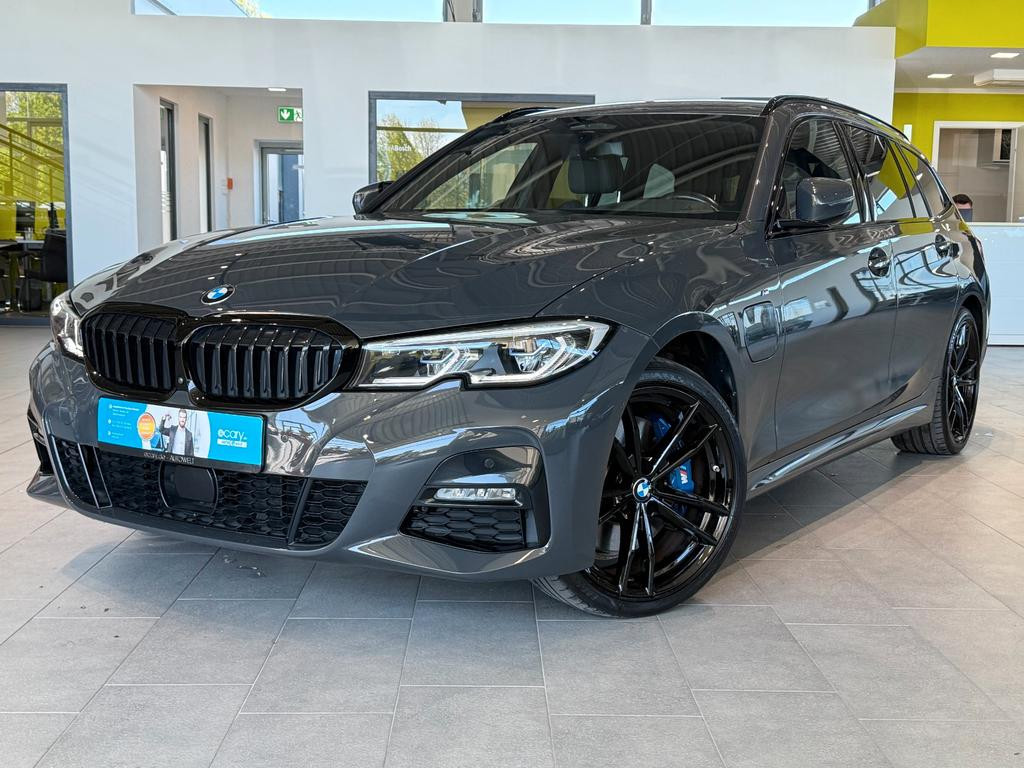 BMW 3 Serie 330 M-Sport xDrive Touring 330e