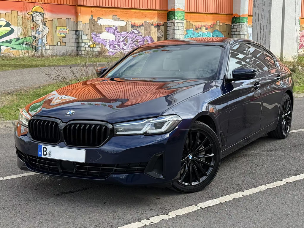 BMW 5 Serie 530 Luxury Line Sedan