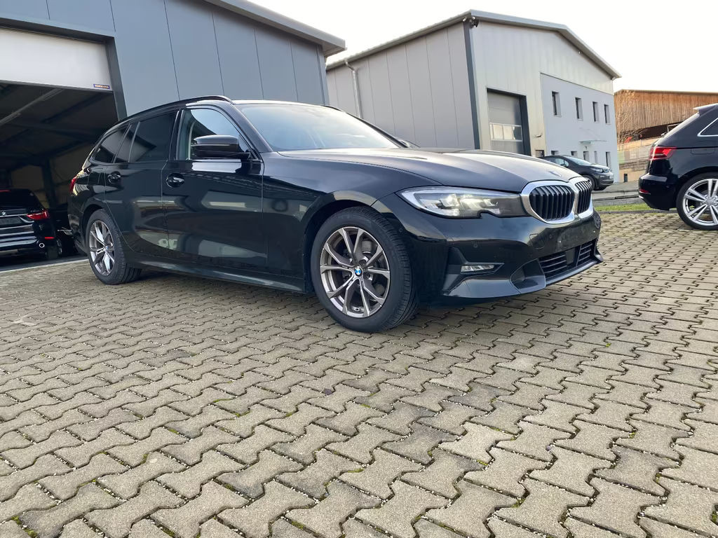 BMW 3 Serie 320 Sport Line 320d