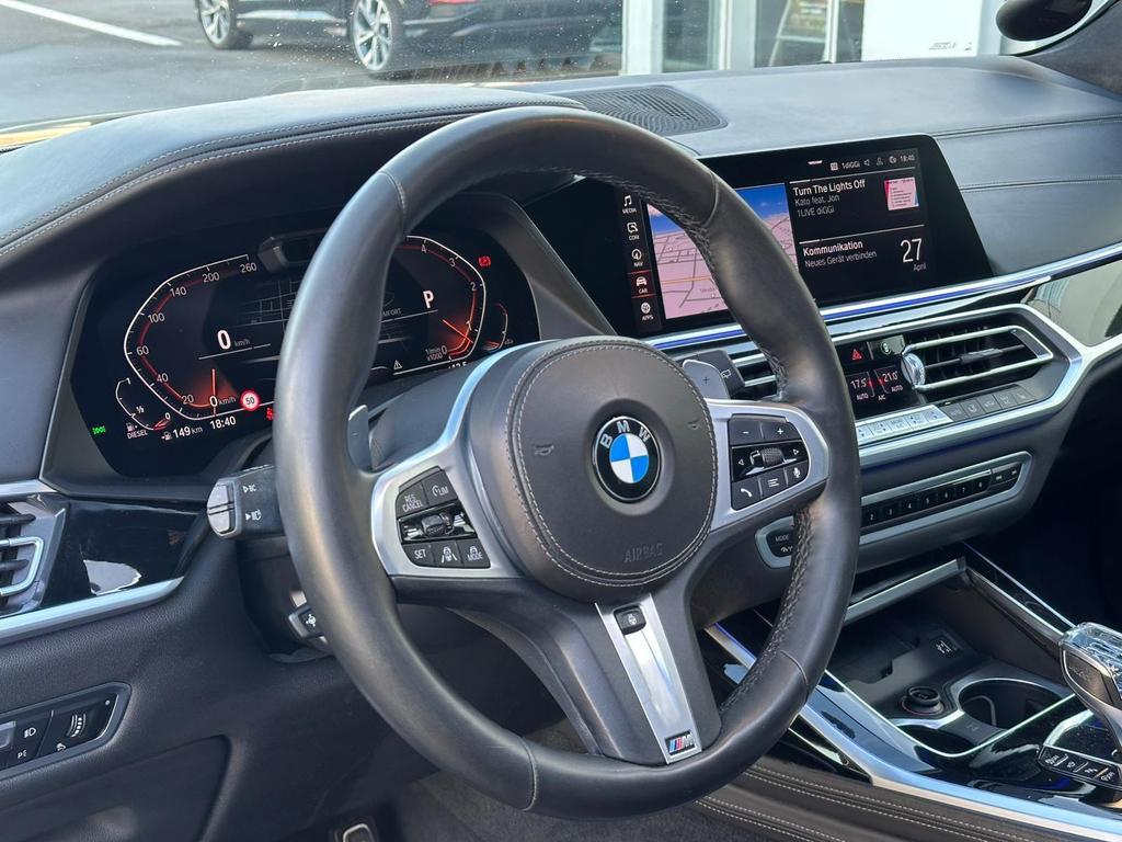 BMW X7