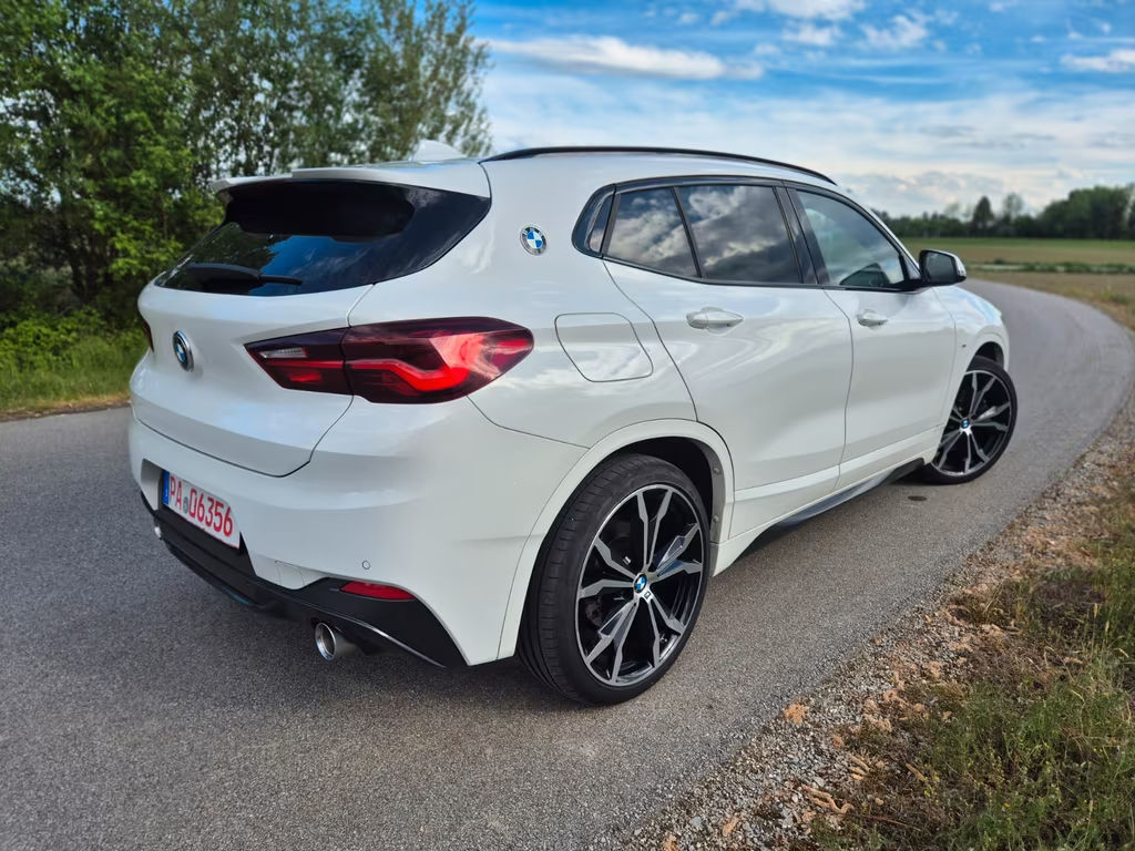 BMW X2