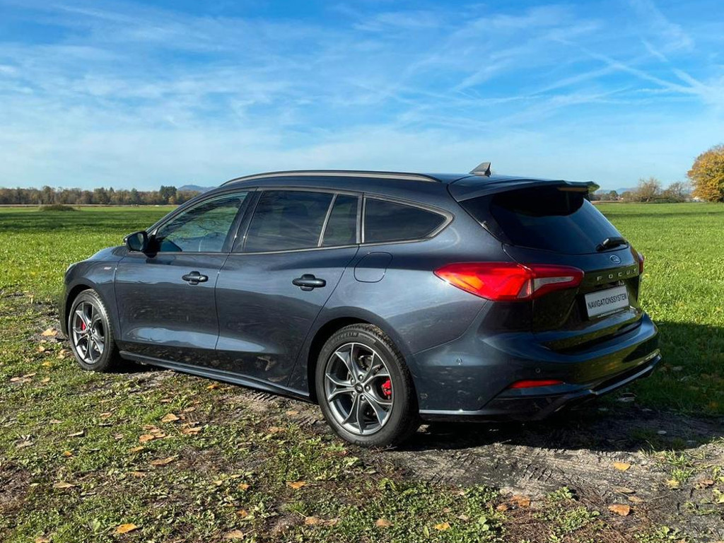 Ford Focus Wagon ST Line