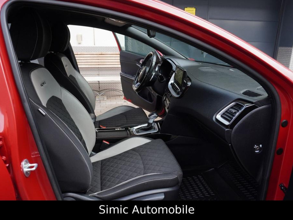 Kia ProCeed
