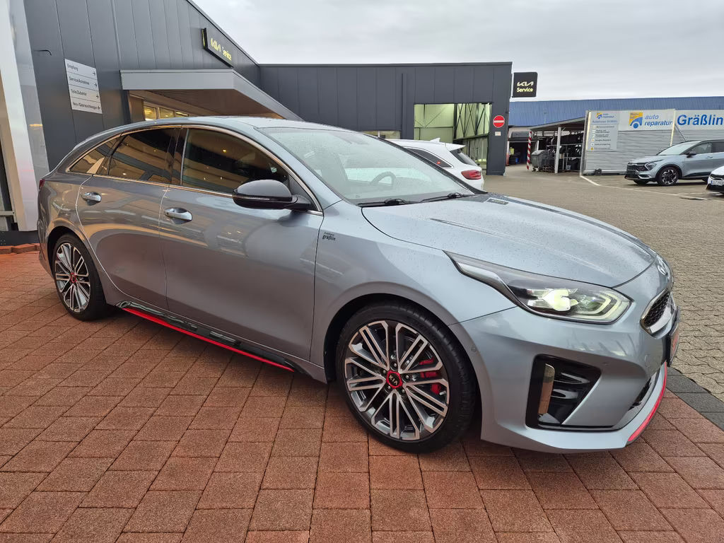 Kia ProCeed