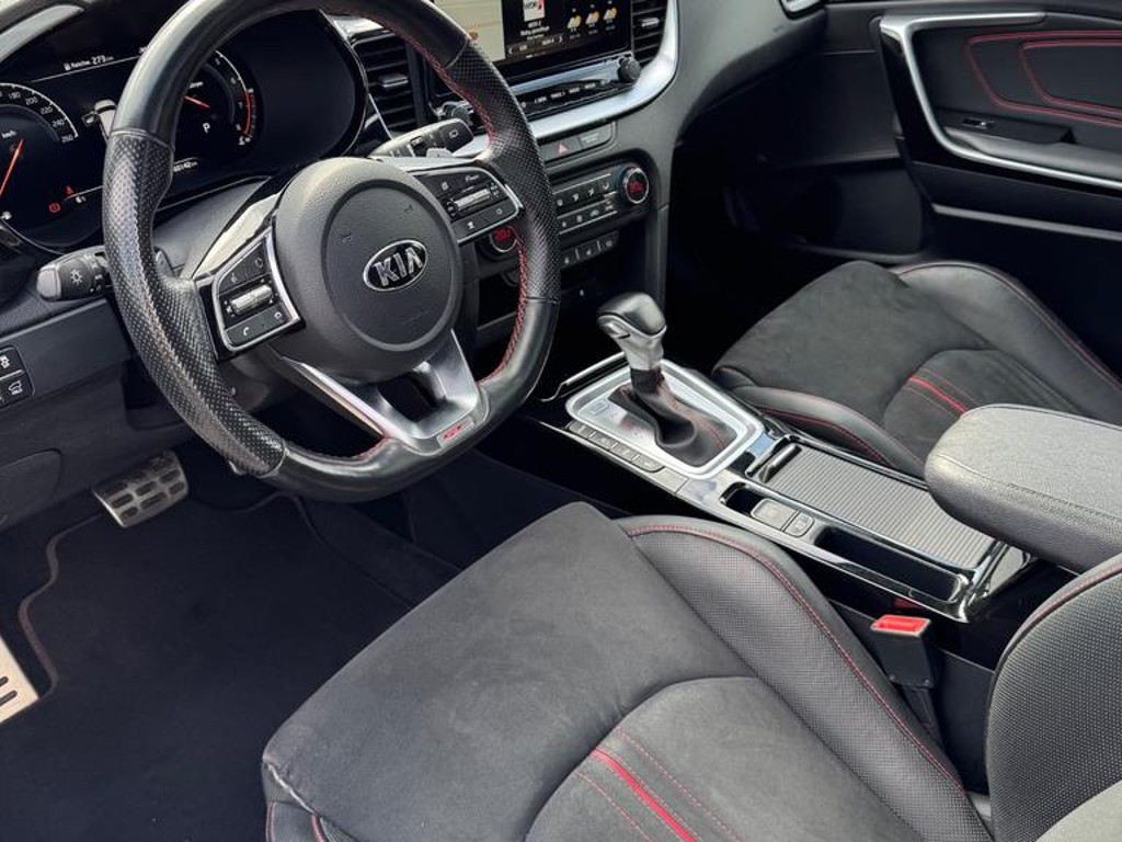 Kia ProCeed