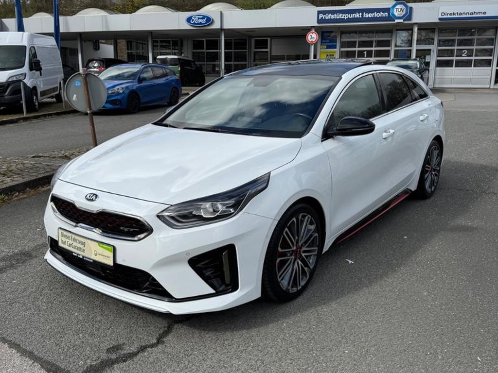Kia ProCeed