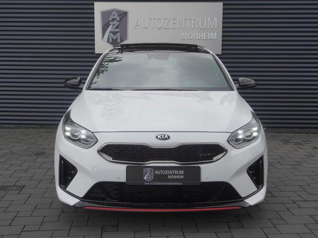Kia ProCeed
