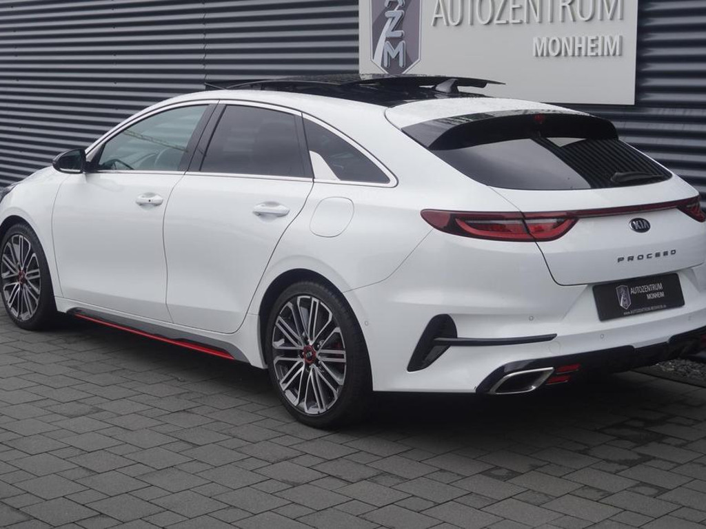 Kia ProCeed