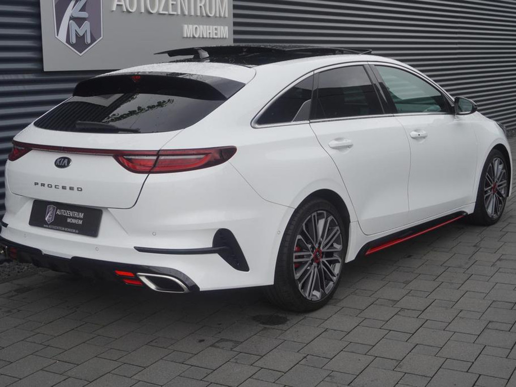 Kia ProCeed