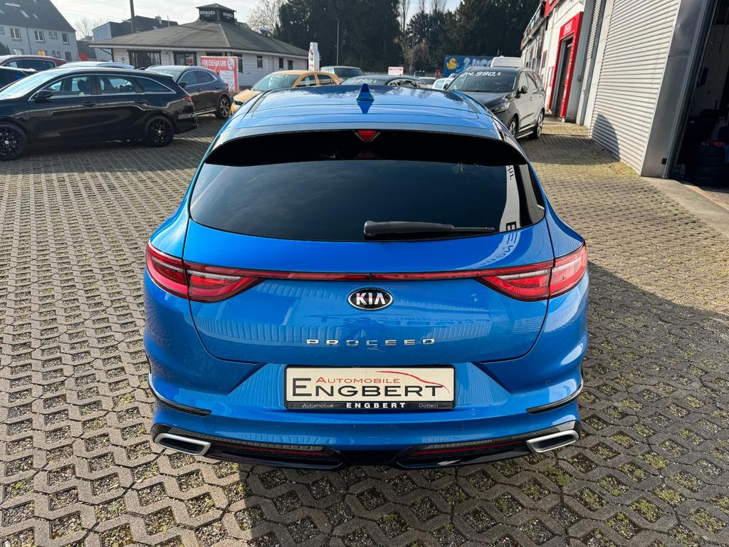 Kia ProCeed