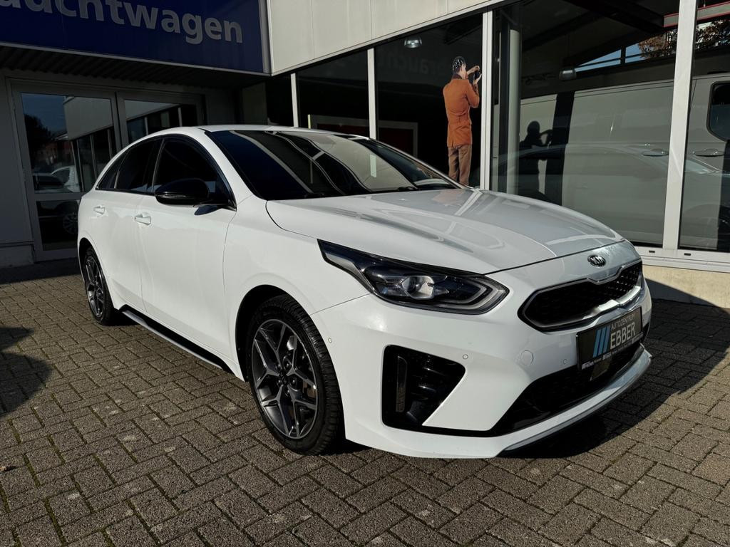 Kia ProCeed