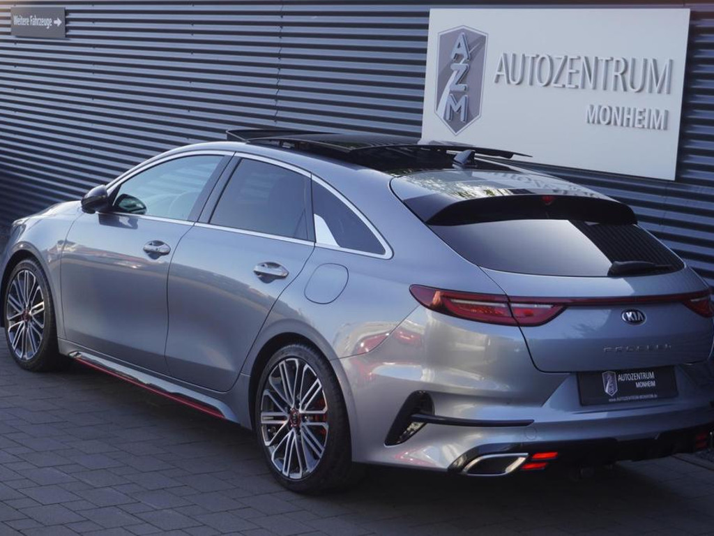 Kia ProCeed