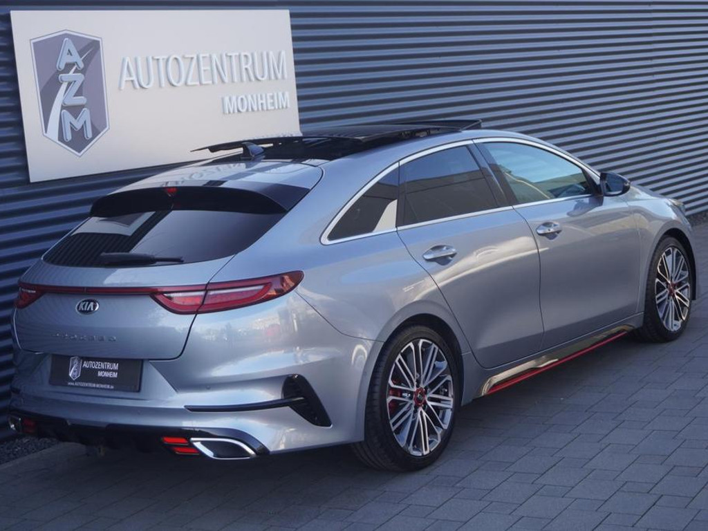 Kia ProCeed