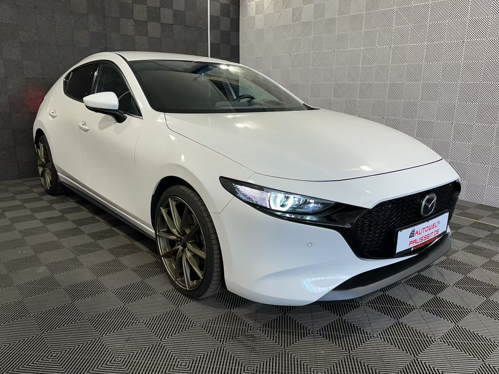 Mazda 3 Lim. M-Hybrid*SELCETION*LED-360°-ACC-HUD-LHZ