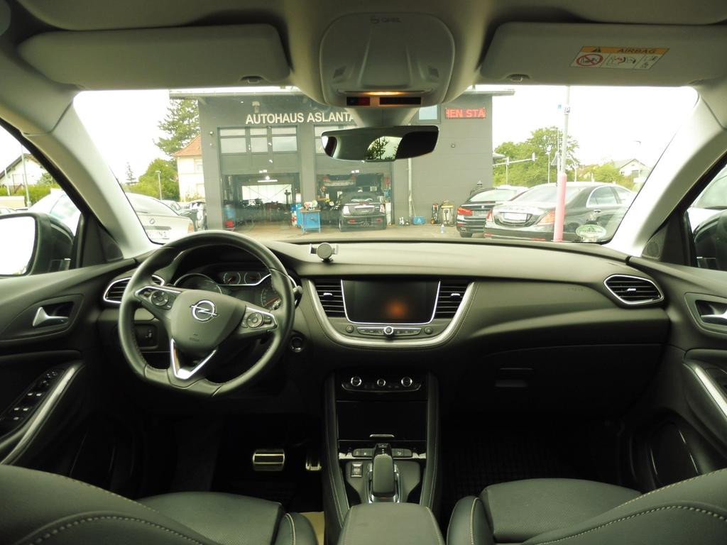 Opel Grandland