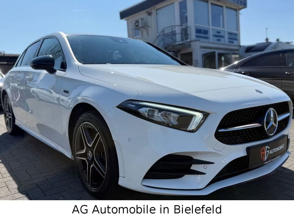 Mercedes-Benz A-Klasse A 250 AMG Line A 250 e