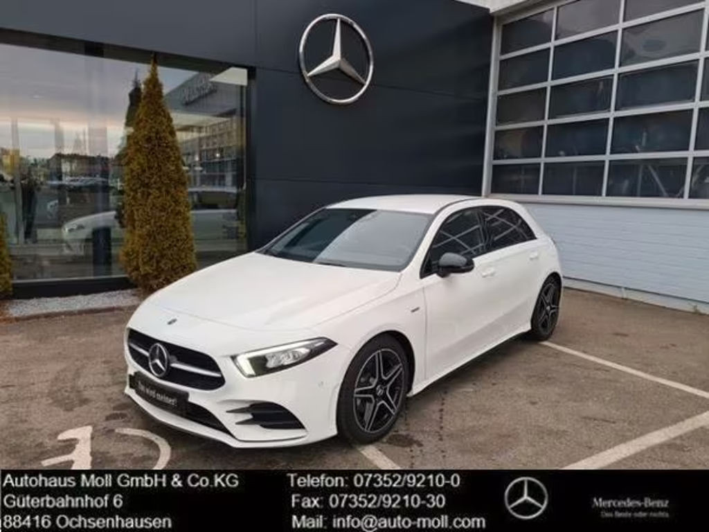 Mercedes-Benz A-Klasse A 180 AMG Line