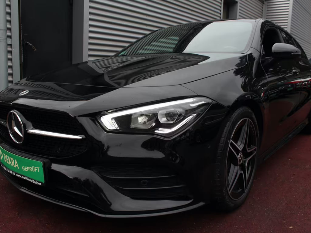 Mercedes-Benz CLA-Klasse CLA 200 AMG Line Shooting Brake