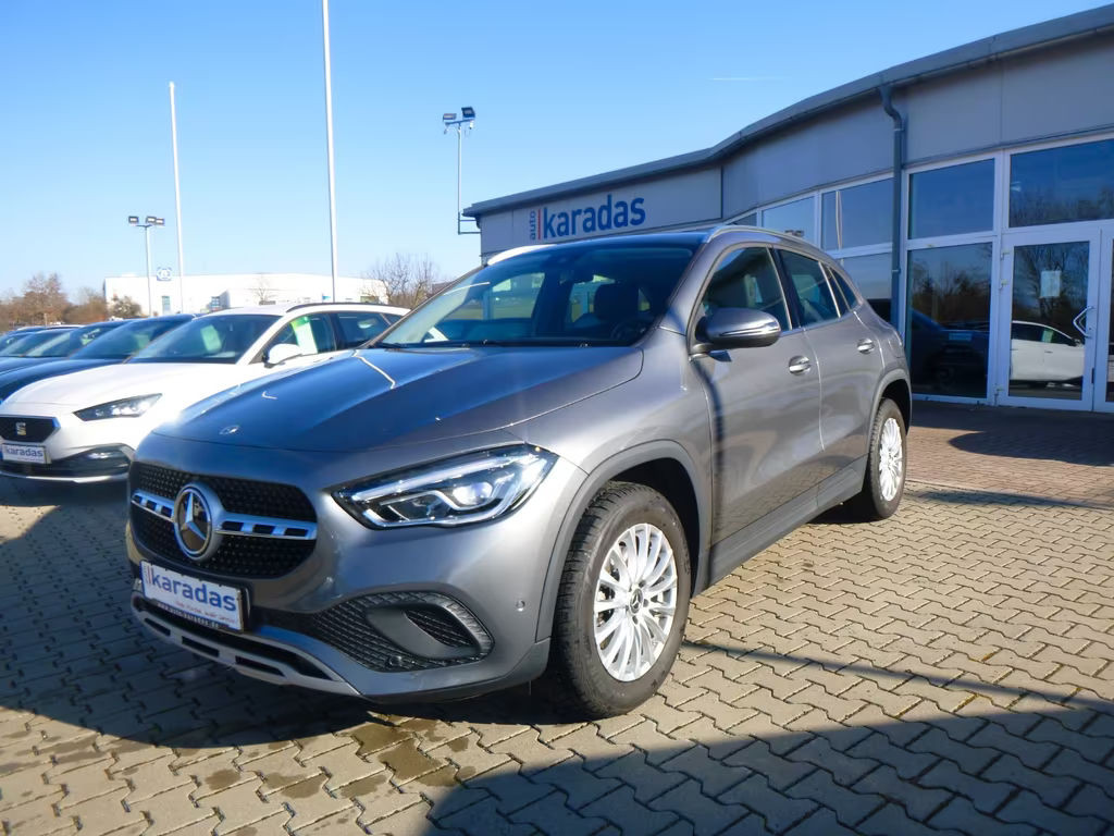 Mercedes-Benz GLA-Klasse GLA 200 >AUT/LED/NAV/SHZ/Teilleder<