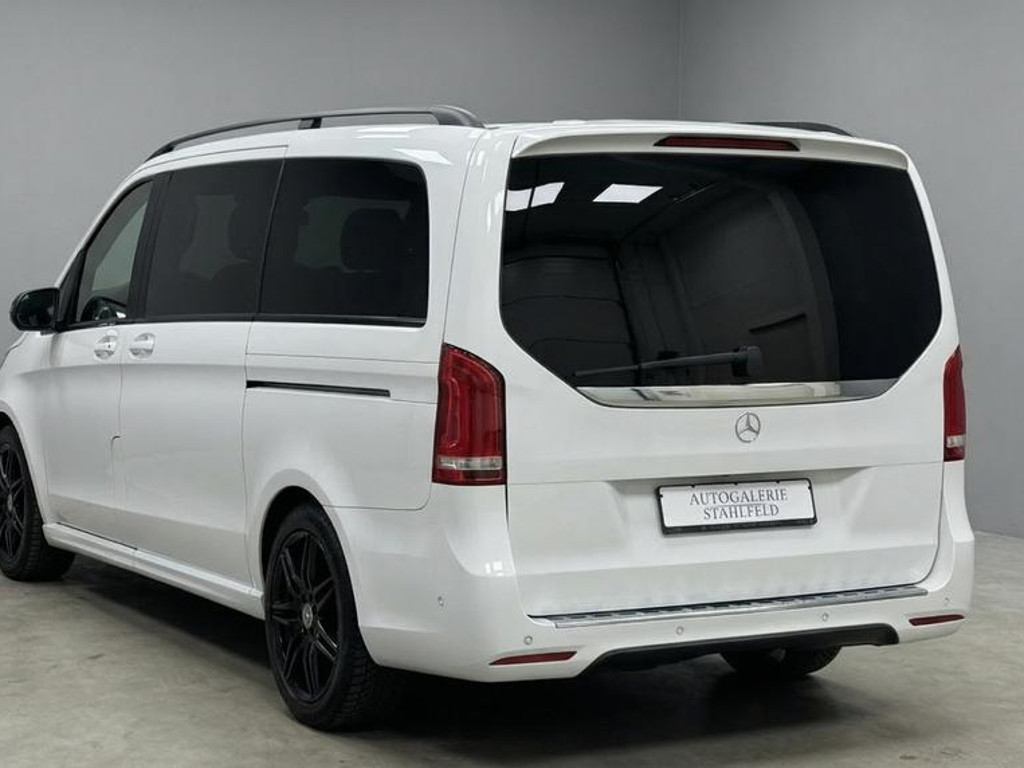 Mercedes-Benz V-Klasse V 300 AMG Line