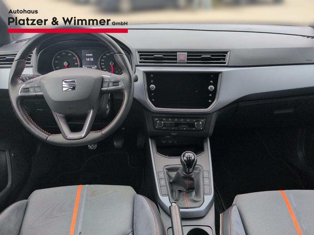 Seat Arona