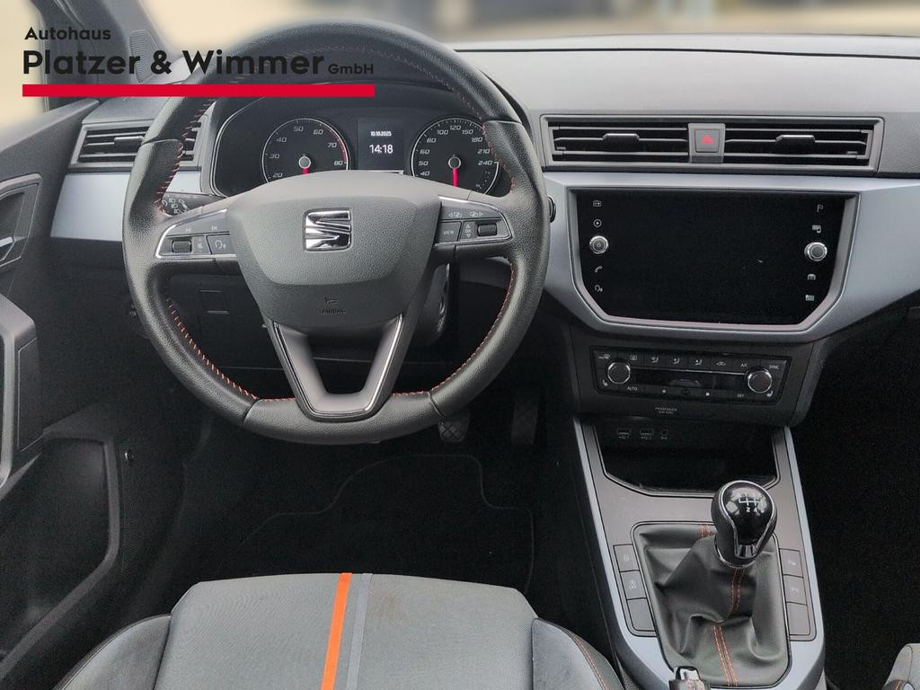 Seat Arona