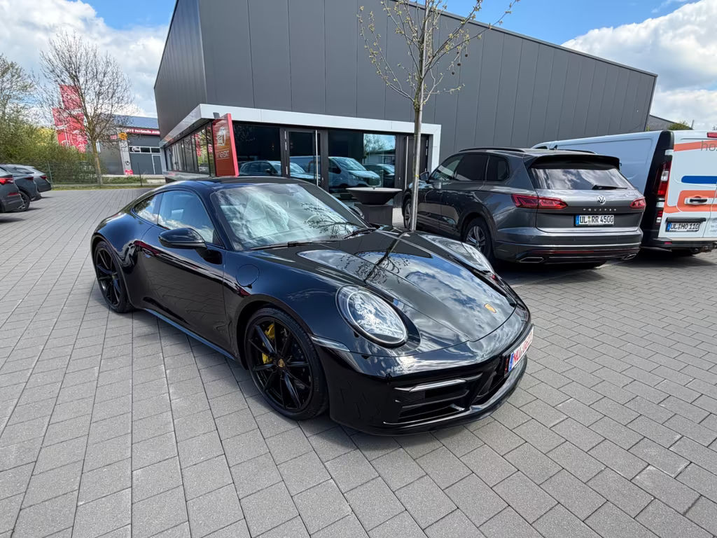 Porsche 911 4S 992