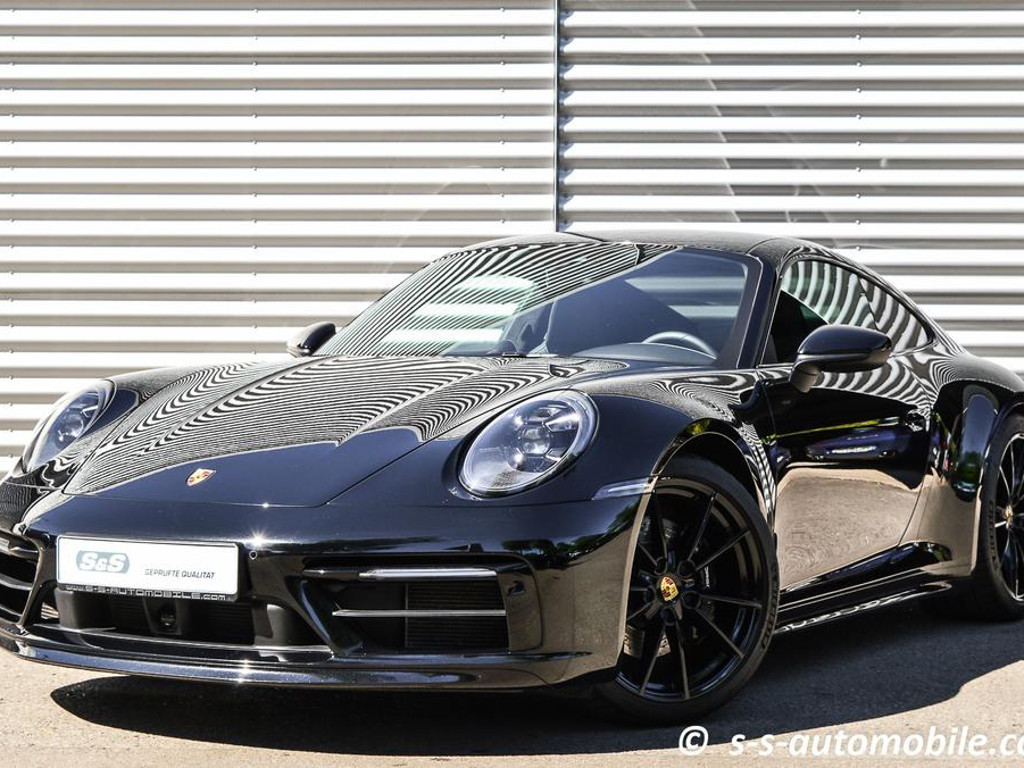 Porsche 911 992 Carrera