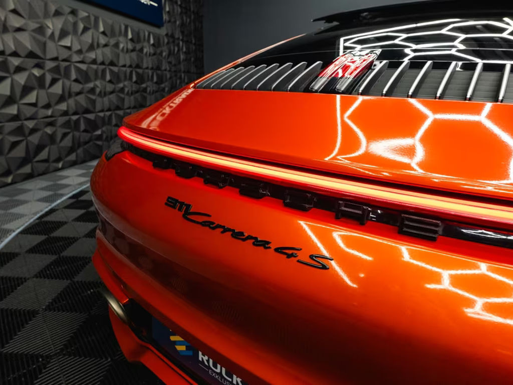 Porsche 911