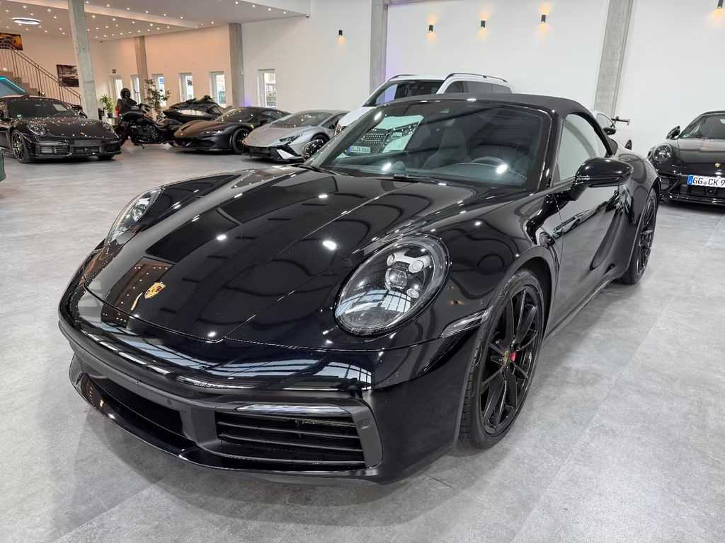 Porsche 911 4 992 Carrera Cabriolet