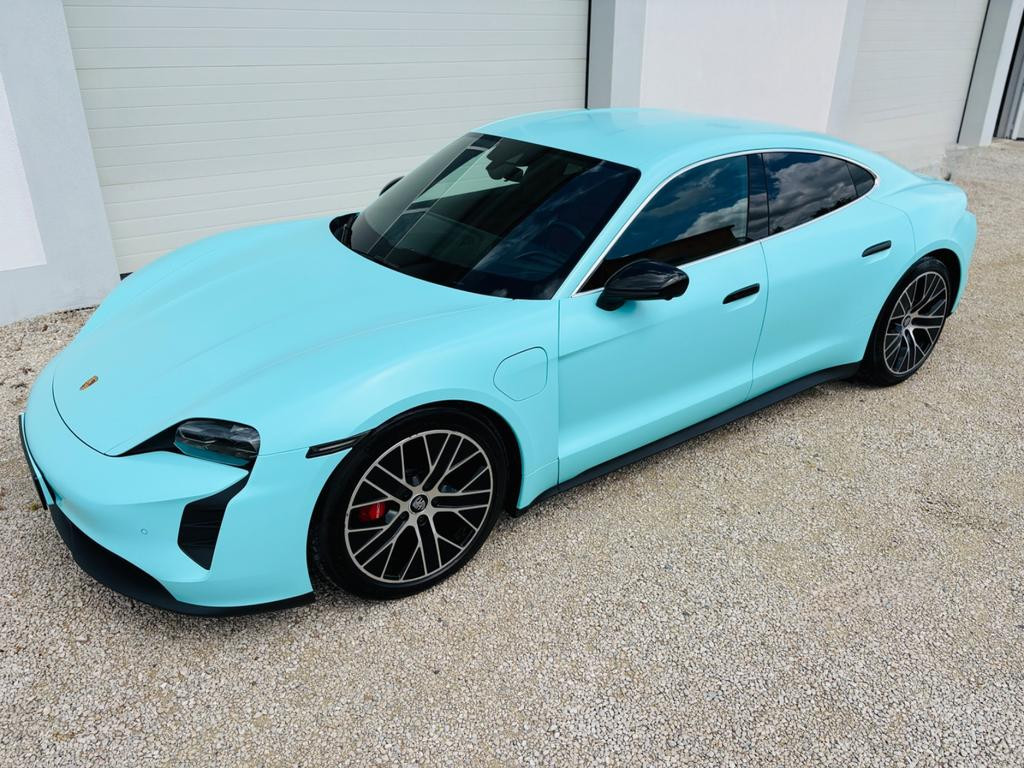 Porsche Taycan 4S Performance Plus