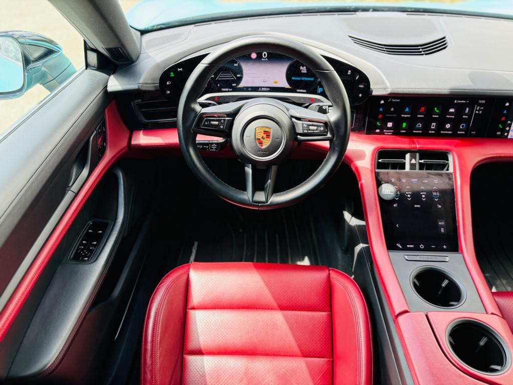 Porsche Taycan