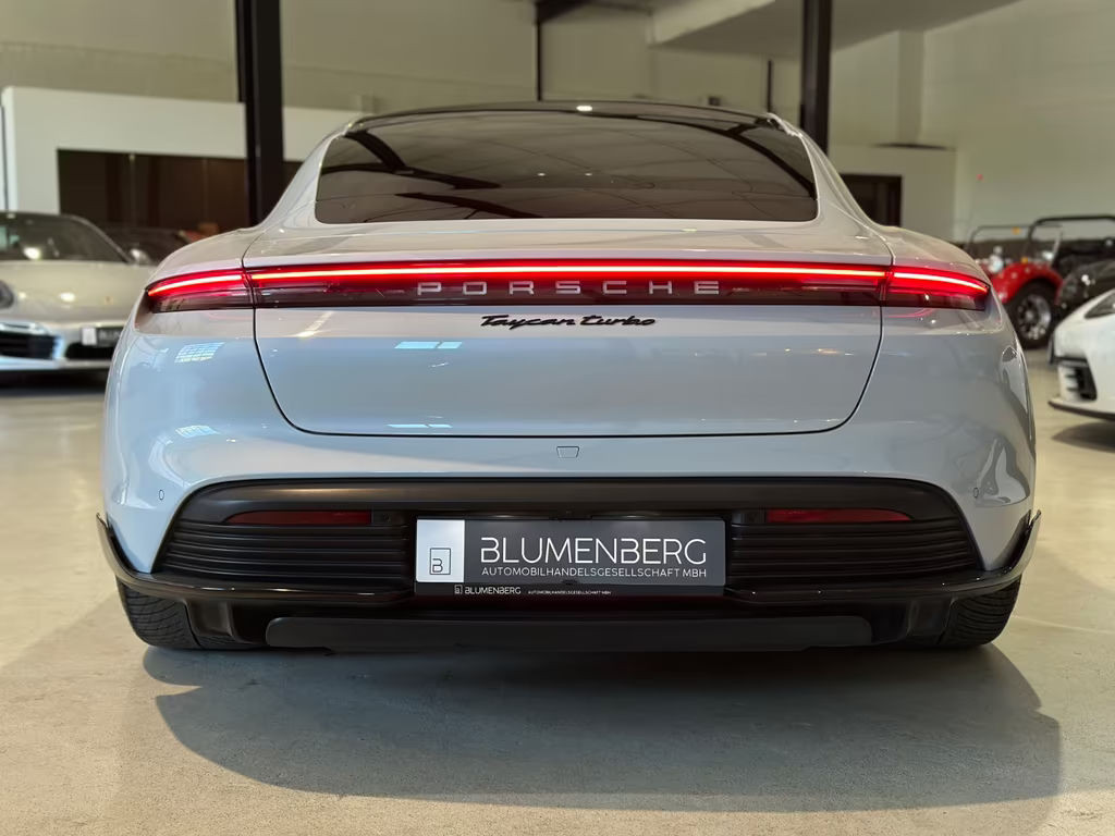 Porsche Taycan