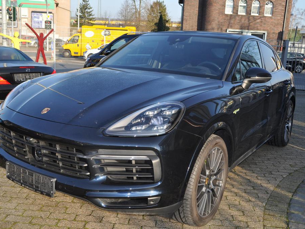 Porsche Cayenne E-Hybrid Coupé