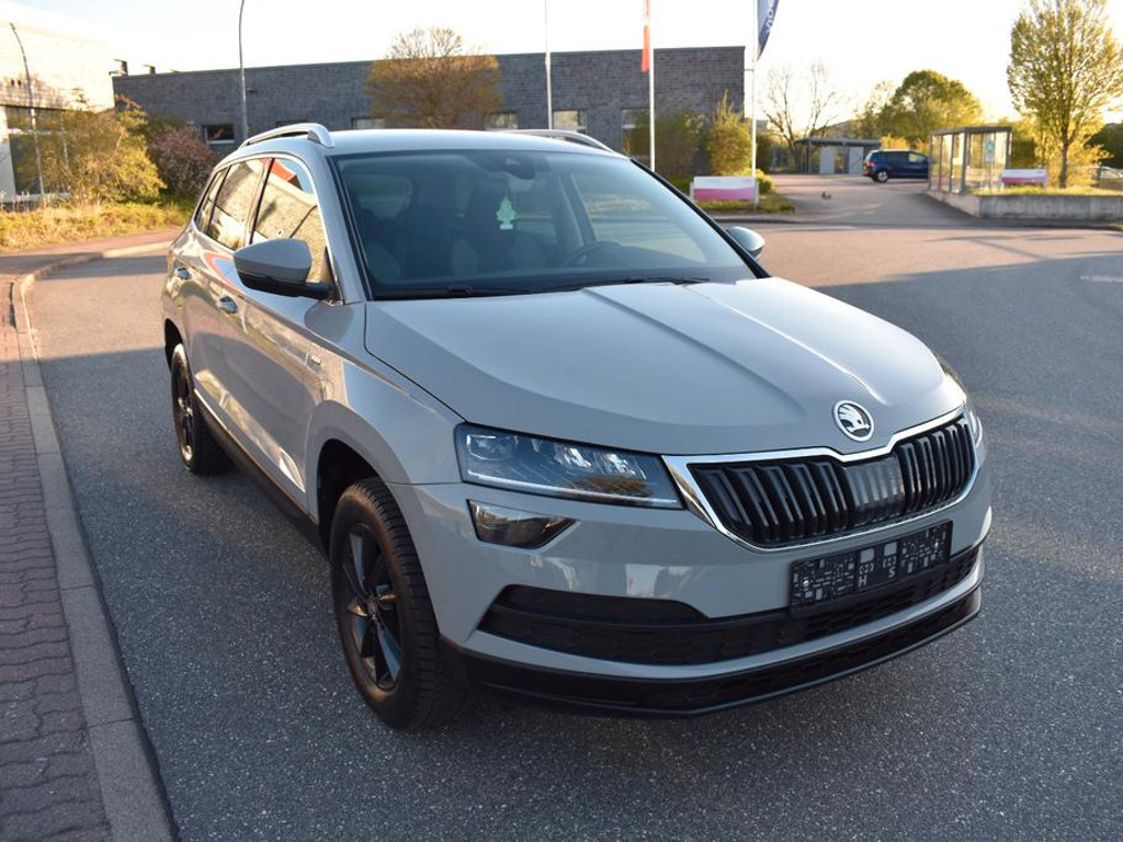 Skoda Karoq 1 HAND TÜV/SERVICE NEU