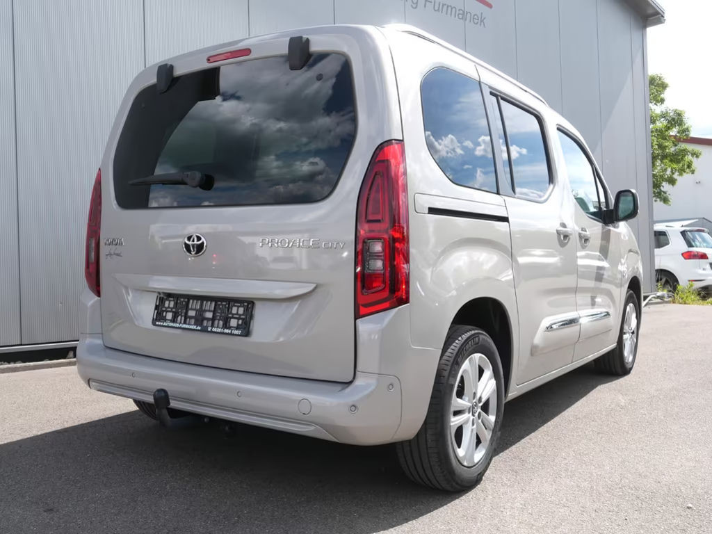 Toyota Proace (Verso)