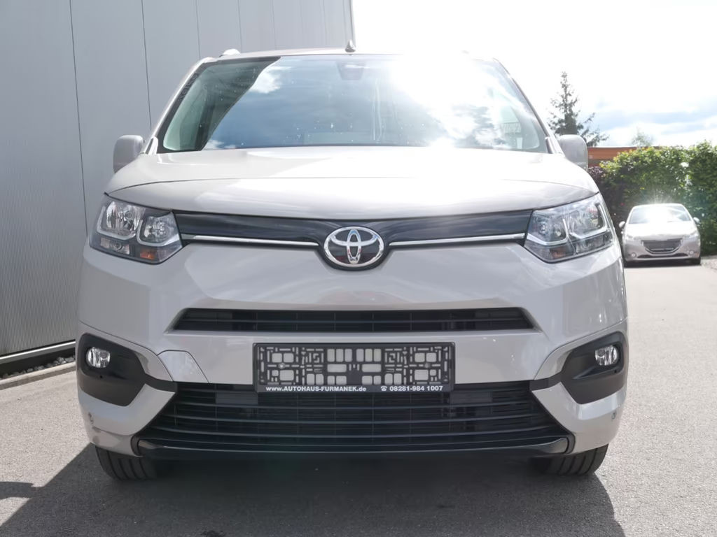 Toyota Proace (Verso)