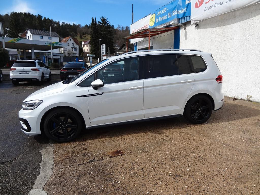 Volkswagen Touran /2xR-Line/Pano/AHK/LED/Navi/Voll/Virtual/