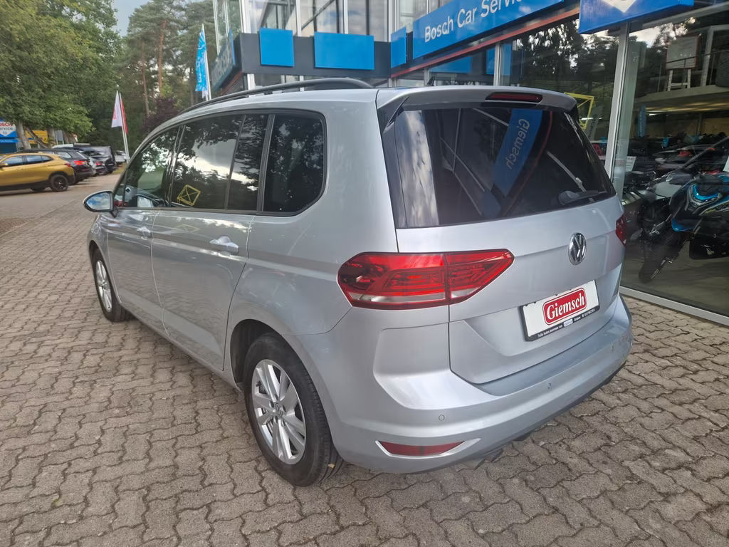 Volkswagen Touran Comfortline 2.0 TDI