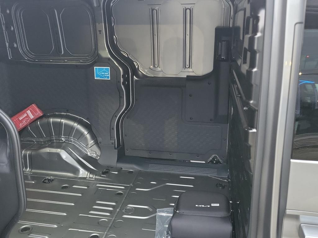 Kia PV5 Passenger