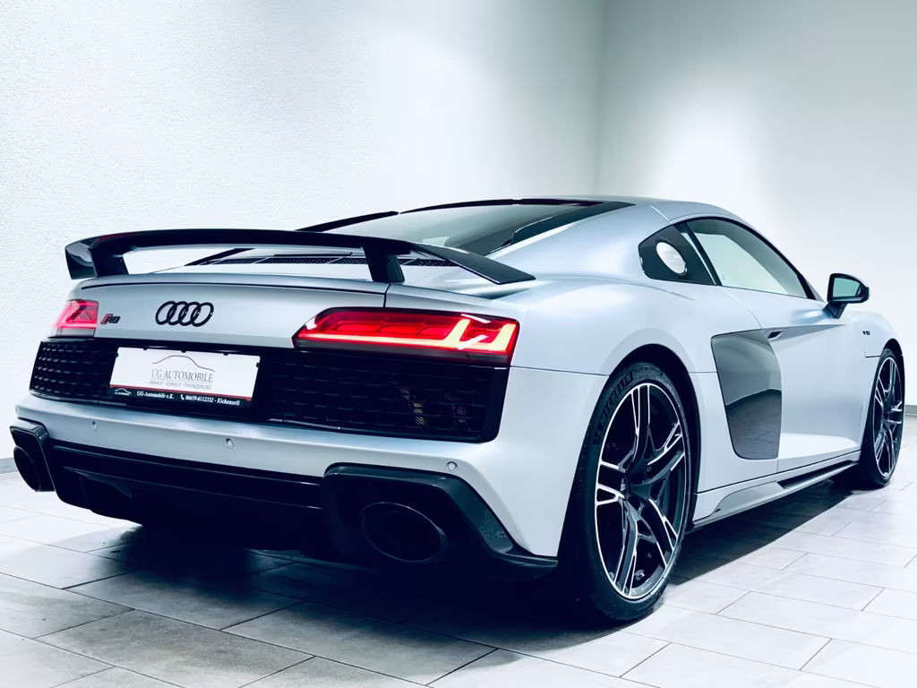 Audi R8